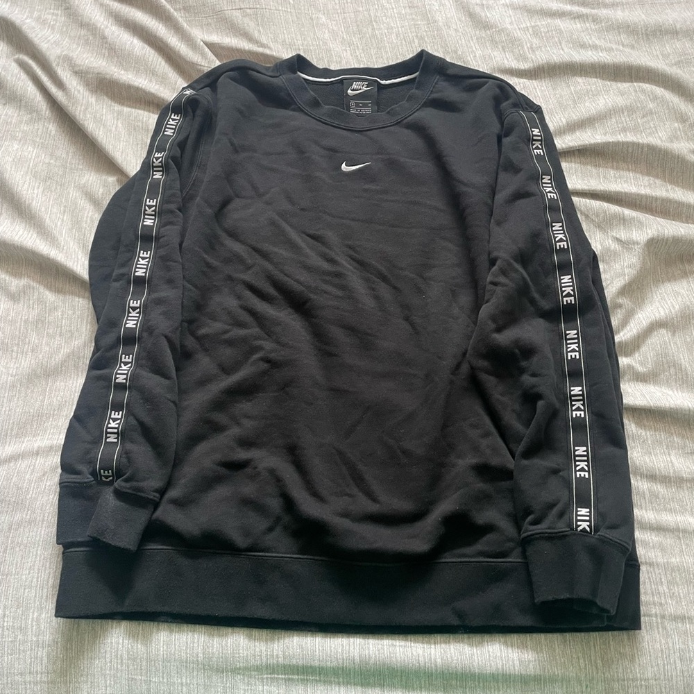 Nike crewneck